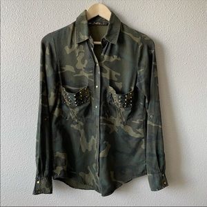 Zara studded pocket camo button down top - small